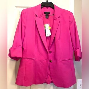Classic Silhouette 3/4 sleeve blazer by Investments. Size 10. New with tags.